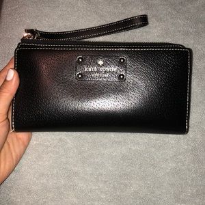Kate Spade Layton Wellesley wristlet wallet